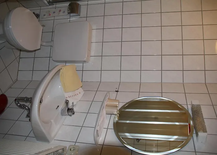 בית אירוח Haus Klosterblick Kröv