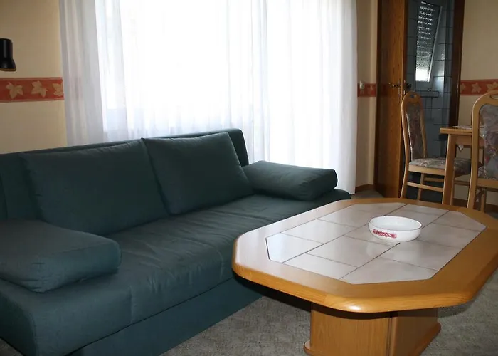 בית אירוח Haus Klosterblick Kröv